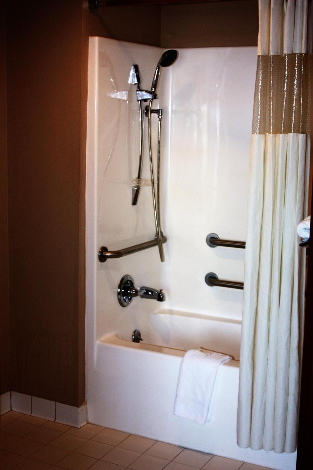 Baymont By Wyndham Jonesboro Quarto foto
